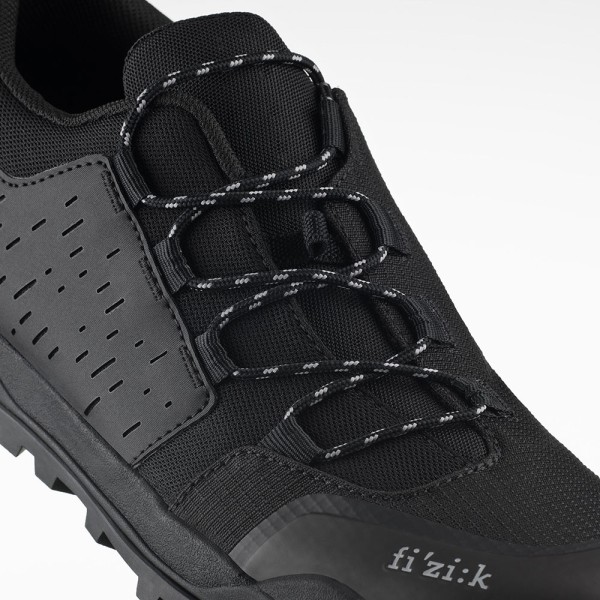 SCARPE FIZIK TERRA ERGOLACE X2 FLAT BLACK / BLACK | Codice: TEX2ETF1K-1010